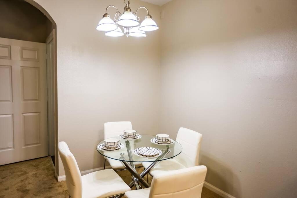Lux 2Bd 2Ba Minutes From The Water Leilighet Pensacola Eksteriør bilde